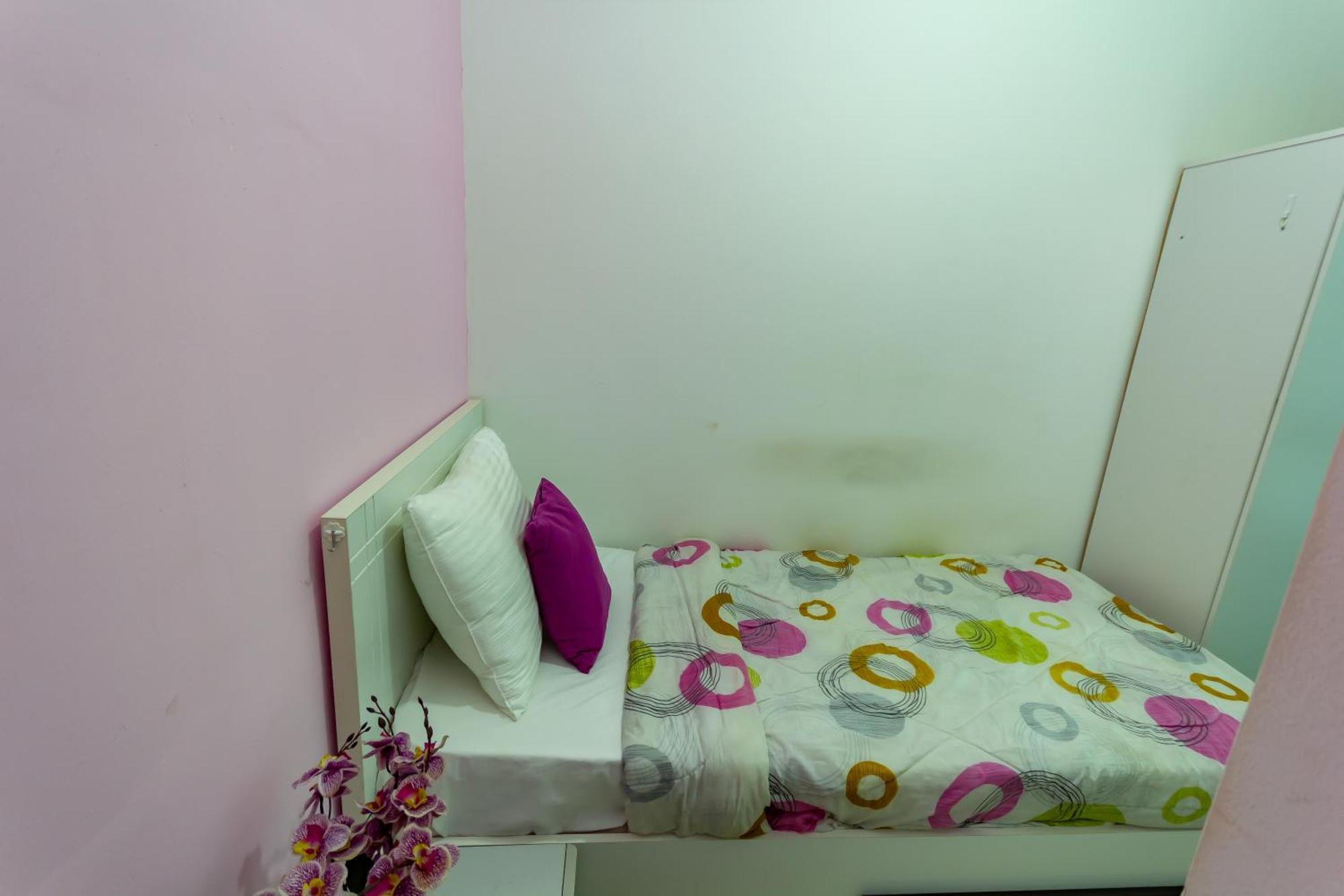 Nice Single Rooms For "Girls" Only In Dubai, Marina Kültér fotó