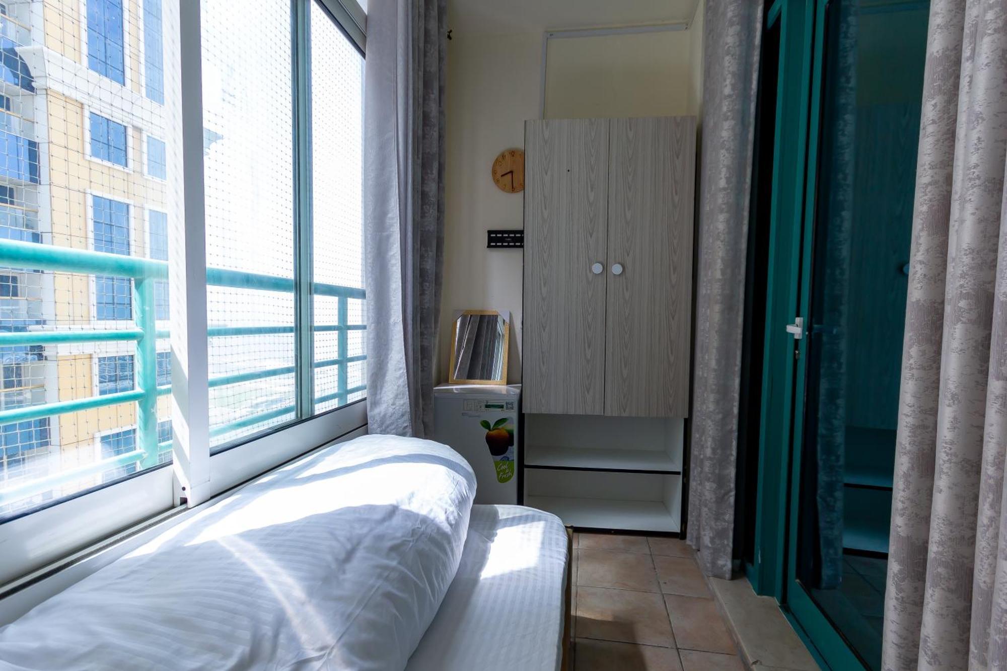 Nice Single Rooms For "Girls" Only In Dubai, Marina Kültér fotó