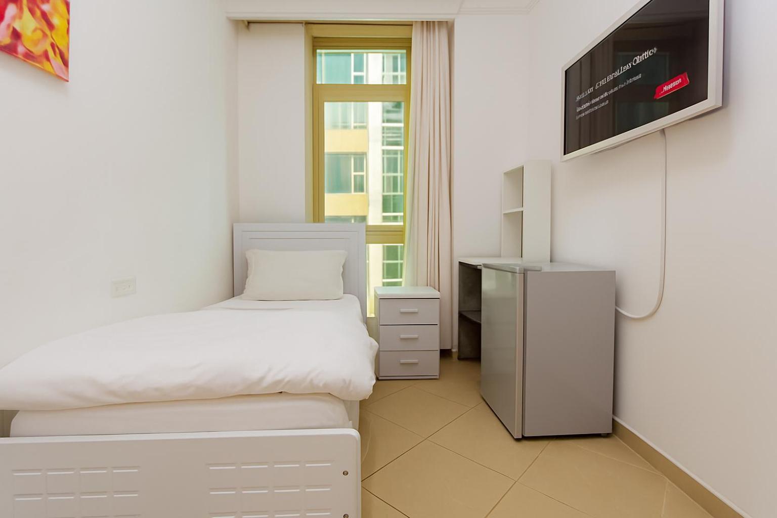 Nice Single Rooms For "Girls" Only In Dubai, Marina Kültér fotó