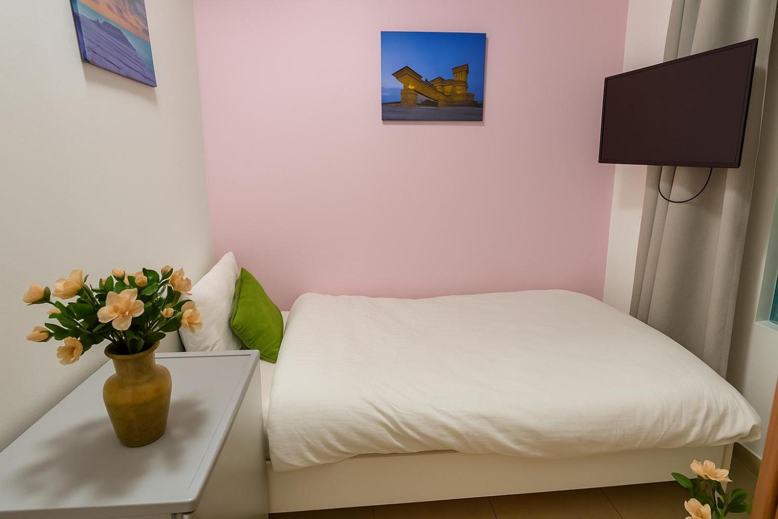 Nice Single Rooms For "Girls" Only In Dubai, Marina Kültér fotó