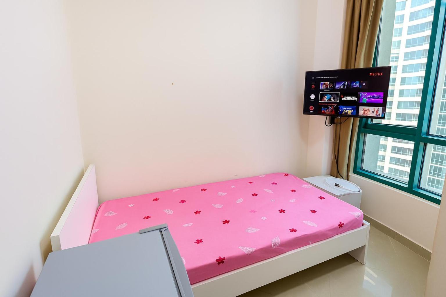 Nice Single Rooms For "Girls" Only In Dubai, Marina Kültér fotó